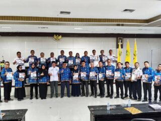 Pemkab Buol Perkuat Akuntabilitas, Hasil Evaluasi SAKIP–SPIP 2025 Diserahkan ke 27 OPD